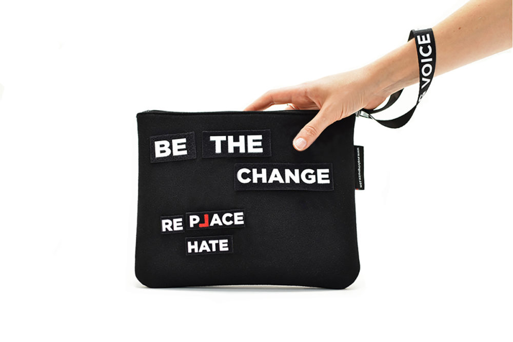 Tell-All Carry-All - Image 3